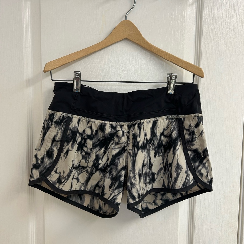 Lululemon Speed Short Granite Black Mojave Tan size 6